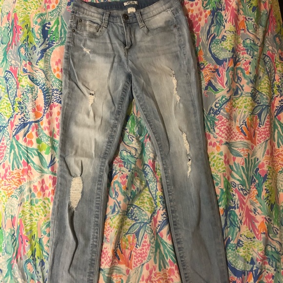 Mudd Denim - Light wash ripped jeans